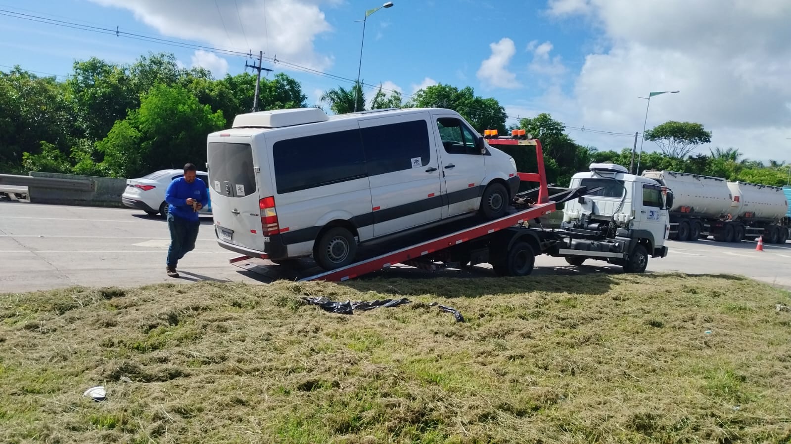 Veículo sendo guinchado